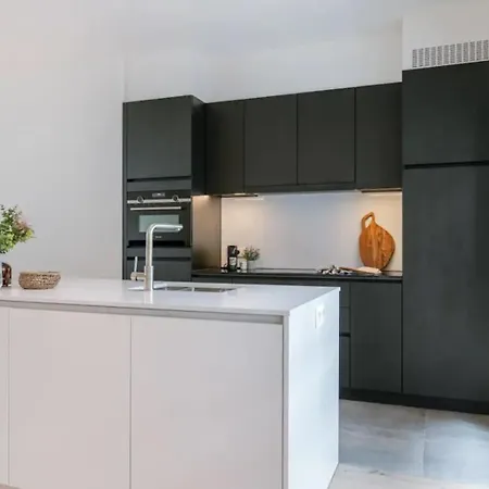 Apartment Poseidon Luxe Gelijkvloers Met Tuin ,terras En Gratis Parking *
