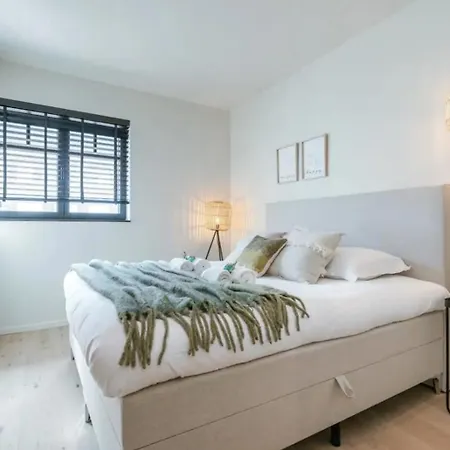 Appartement Poseidon Luxe Gelijkvloers Met Tuin ,terras En Gratis Parking Knokke-Heist